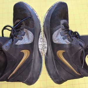 NIKE AIR Precision II Men's Athletic Shoes Size 11